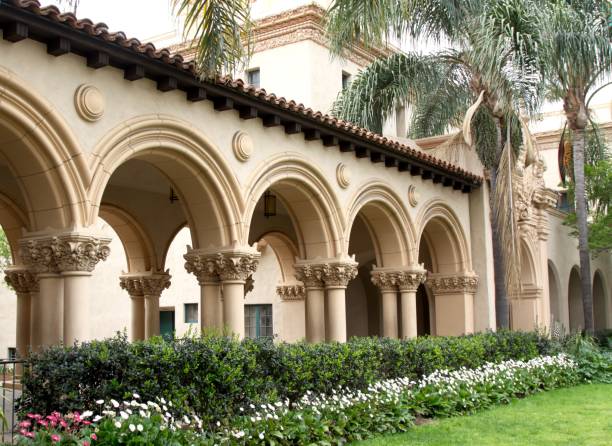 istock Colonnade In Balboa Park 649143882