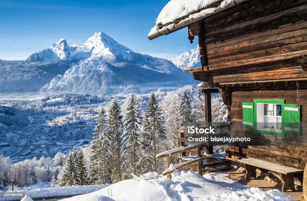 Winter Wunderland Landschaft in den Alpen mit traditionellen Berghütte - Lizenzfrei Bayerischer Wald Stock-Foto