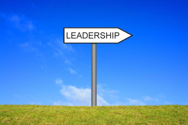 istock Signpost showing Leadership 649303298