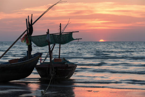 istock Thai Taxi Boats 649346492