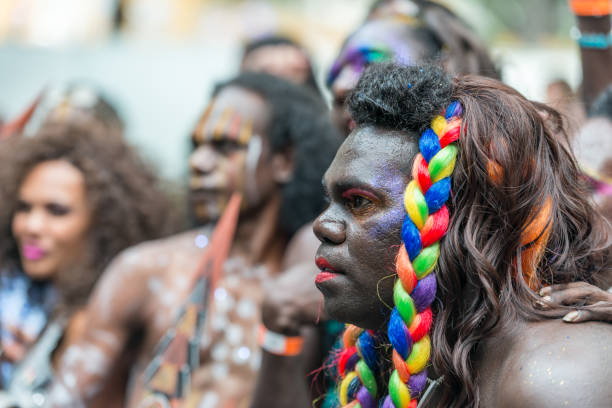 the tiwi islands sistagirls on mardi gras - tiwi imagens e fotografias de stock