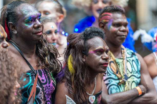 die tiwi inseln sistagirls am faschingsdienstag - tiwi stock-fotos und bilder