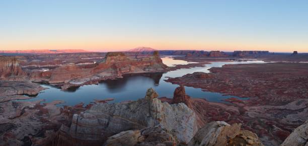 istock Alstrom Point - Glen Canyon National Recreation Area 649612564