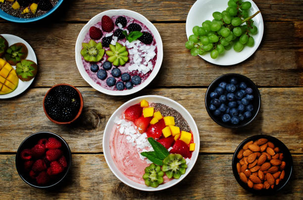 istock Blueberry and strawberry smoothie breakfast bowls 649639254