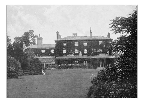 istock Antique London's photographs: Holly Lodge, Kensington 649676100