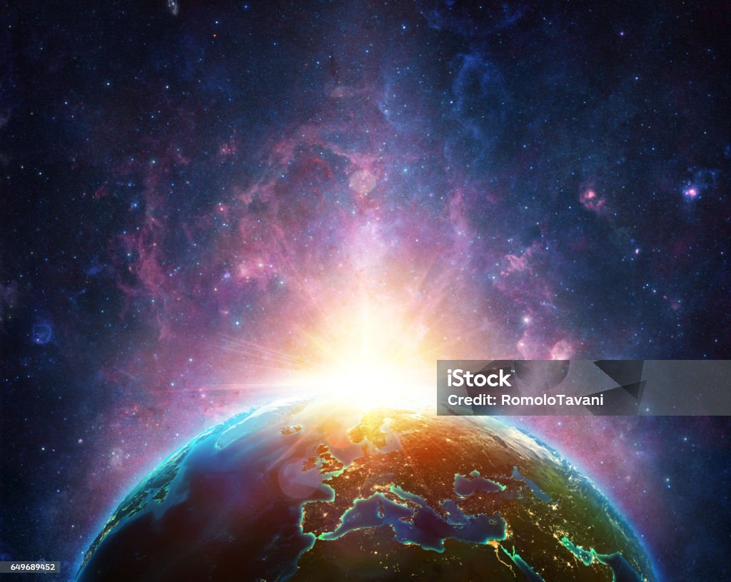 地球 - ヨーロッパのビューでの日の出 - 地球儀のロイヤリティフリーストックフォト