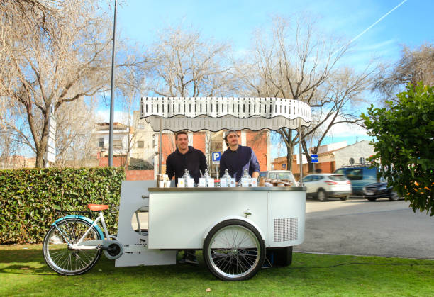 Ice cream cart Ice cream cart market stall stock pictures, royalty-free photos & images