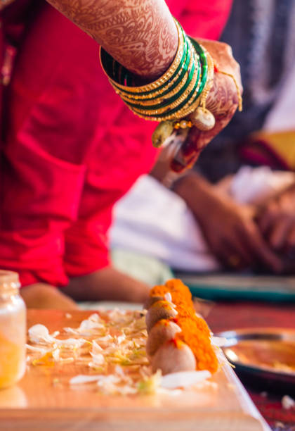 istock hindu cultural wedding 649734784