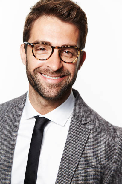 회색으로 웃는 사람 - scandinavian men glasses shirt 뉴스 사진 이미지