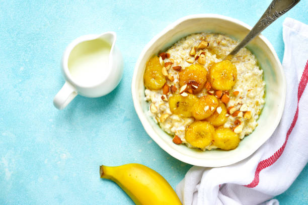 istock Oat porridge with caramelized banana and cinnamon 649932660