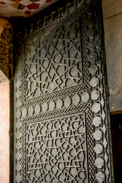istock Ottoman geometric patterns on  metal doors 649946080