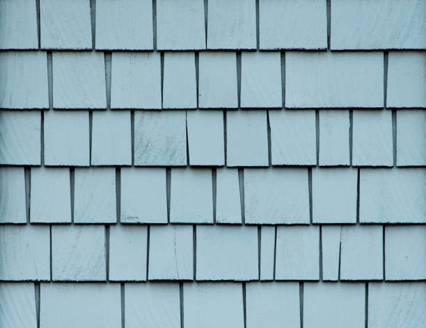 pared azul de tejas - shingle beach fotografías e imágenes de stock