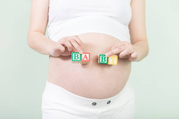 istock young pretty pregnant woman 650105072