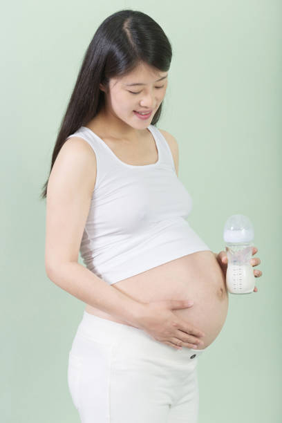 istock young pretty pregnant woman 650121786