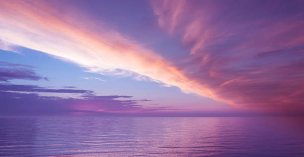 istock Seascape with beautiful clouds and sea 650190904