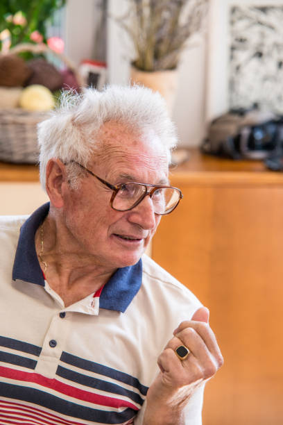 istock Creativity Day In Elderly Day Care Center 650382508