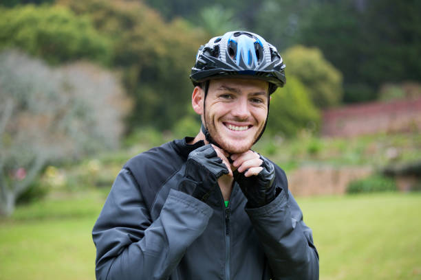 istock Male athletic wearing bicycle helmet 650647446