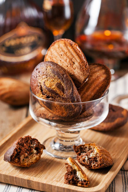 istock Black and white marbled madeleines cookies 650734196
