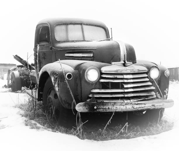 istock Vintage 3 ton truck 651009946