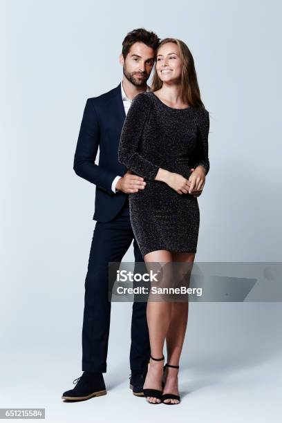 Glamour Paar Stockfoto und mehr Bilder von Elegante Kleidung - Elegante Kleidung, Ganzkörperansicht, Studioaufnahme