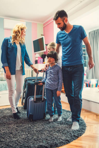 istock Family preparing for road trip 651226784