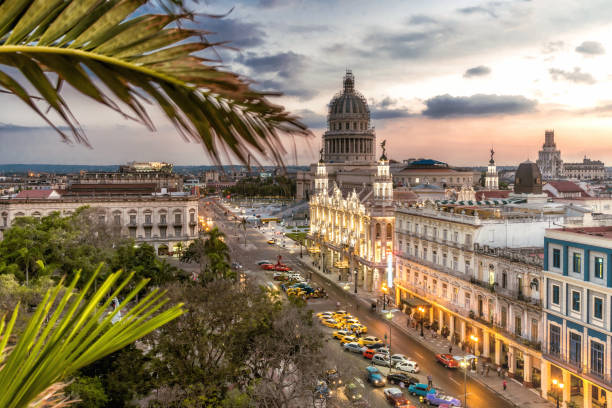 istock Havanna citscape with Capitol and Theatre at sunset hour 651230548