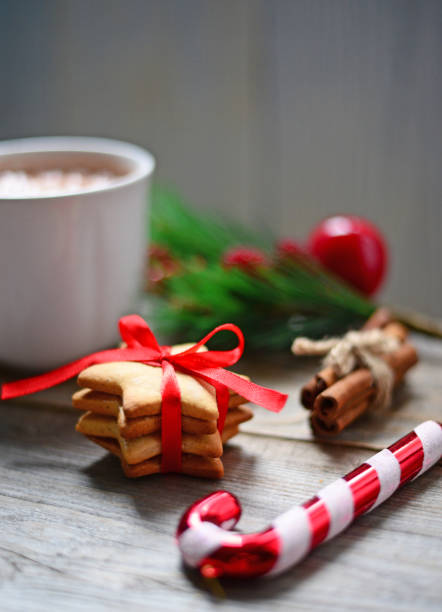 istock Closeup of Christmas cookie 651342288