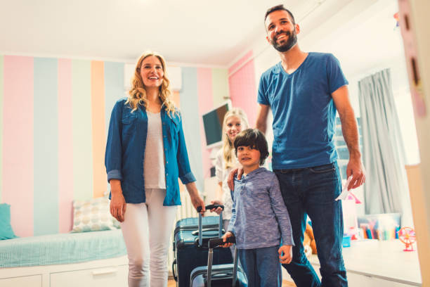 istock Family preparing for road trip 651349716
