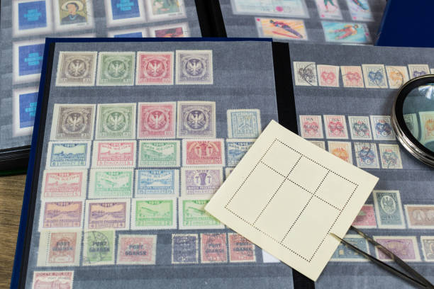 почтовые марки - филателичная коллекция. - philatelic стоковые фото и изображения