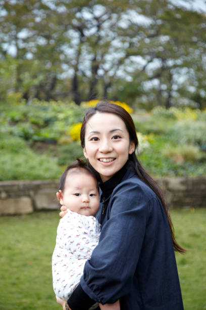 istock Hold the baby mother 651521700