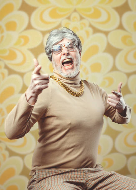 istock Retro Seventies Style Salesman 651749128