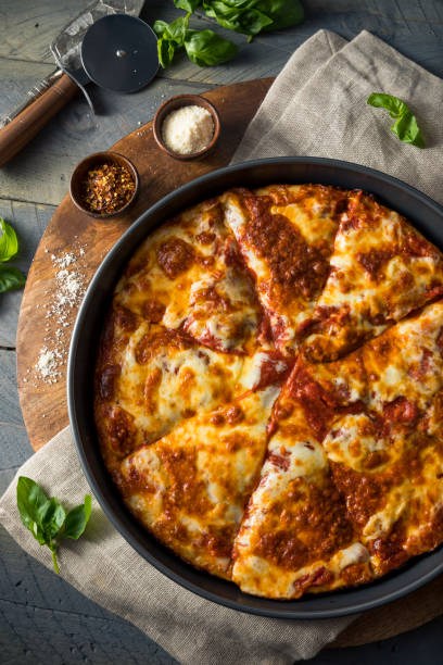 istock Homemade Cheese Pan Pizza 652121598