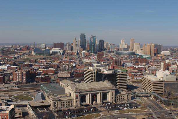 istock Kansas City Skyline 652134316