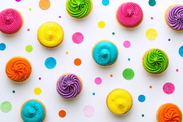 cupcake de fundo - cupcake sprinkles baking baked - fotografias e filmes do acervo