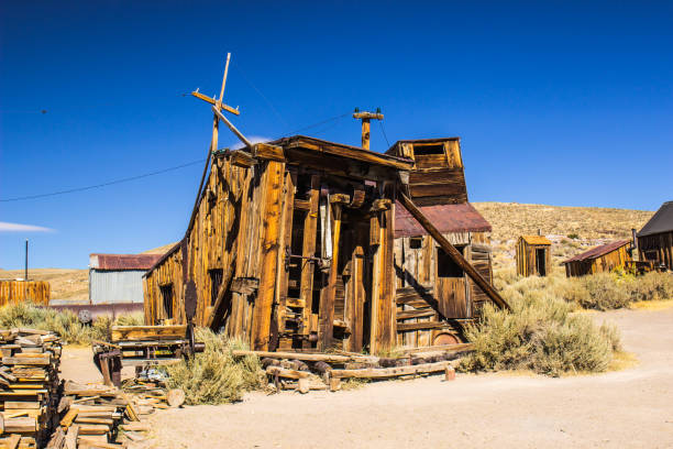 istock Historic Saw House in California Ghost Town 652500202