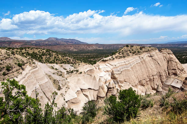 kasha-katuwe tent rocks national monument new mexico - new mexico landscape arid climate plateau foto e immagini stock