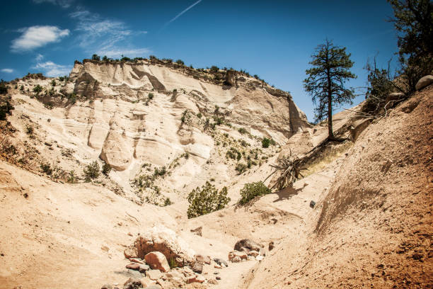 kasha-katuwe tent rocks national monument new mexico - new mexico landscape arid climate plateau foto e immagini stock