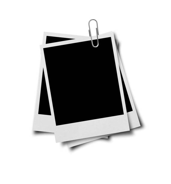 istock Piece of torn paper 652557600