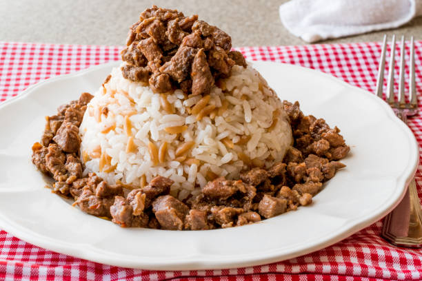 istock Turkish Meat Et Kavurma with rice / pilav. 652595430
