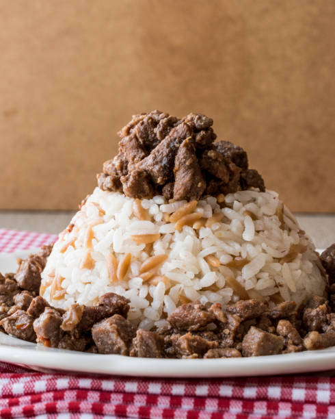 istock Turkish Meat Et Kavurma with rice / pilav. 652598124