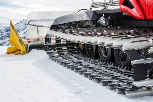 istock Snowplow at Penkenjoch in Austria, 2015 652625046