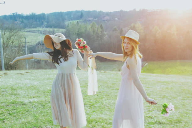 istock Beautiful boho girl with flowers 652636048