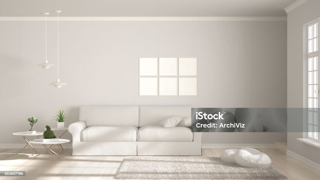 Camera minimalista, semplice vita bianca con grande finestra, design d'interni classico scandinavo - Foto stock royalty-free di Panna