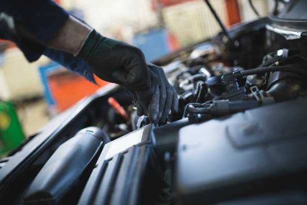 istock Auto mechanic service and repair 652659862