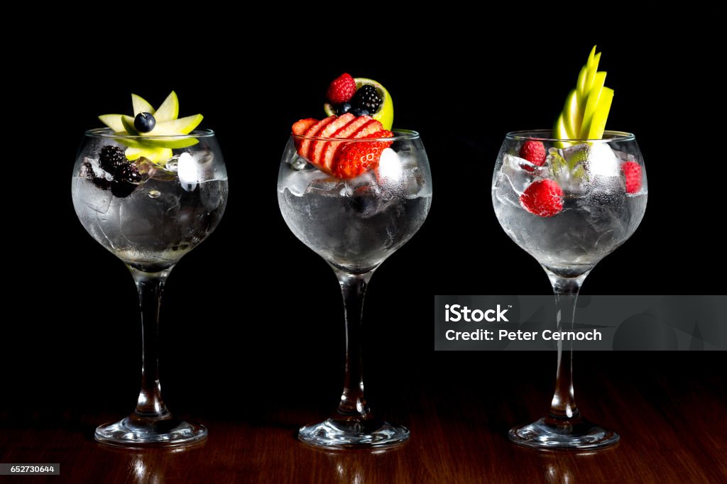 cocktail de gin and tonic - Photo de Cocktail - Alcool libre de droits