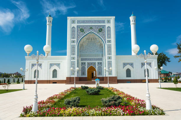 istock Minor White Mosque in Tashkent, Uzbekistan. 652739596