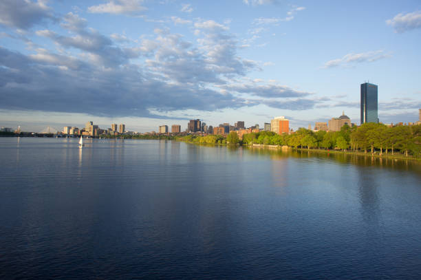 istock Boston Skyline Across the Charles River 652871854