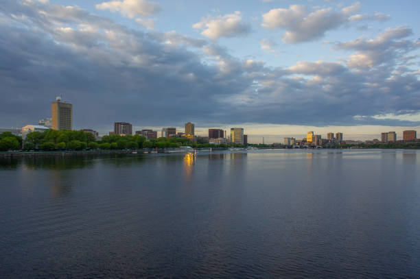 istock Boston Skyline Across the Charles River 652871948