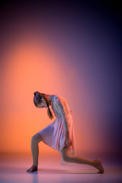 istock The teen modern ballet dancer 652932046