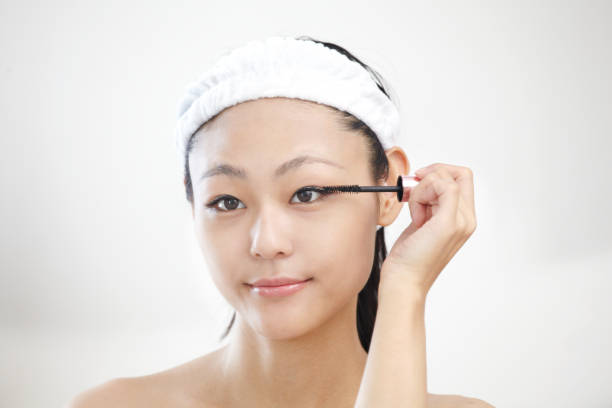 istock Young Japanese girl make up 652980104